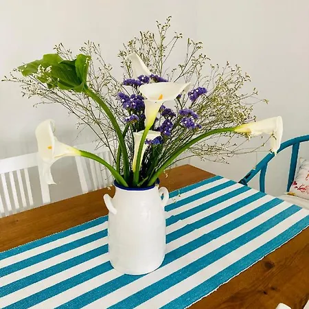 Casa Dora: Tradicional Y Al Borde Del Mar. Hébergement de vacances